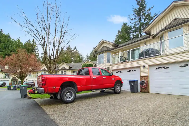 118 6841 138 STREET - photo 3 of 30