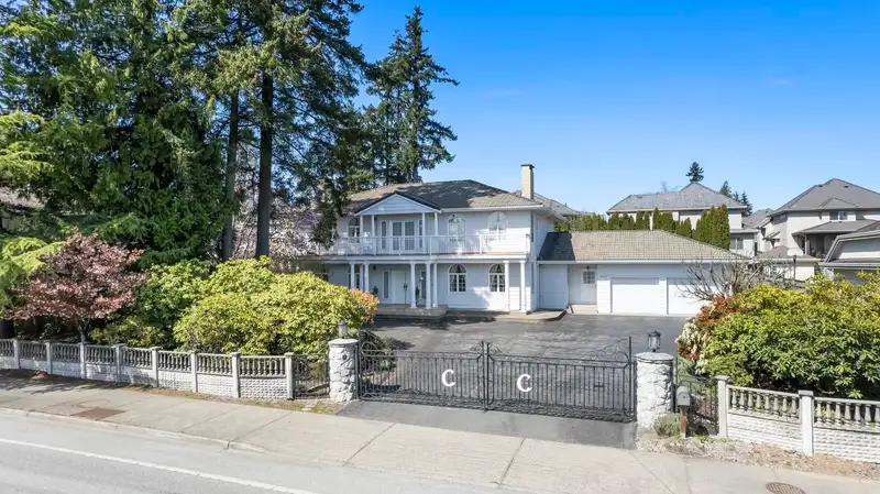 16027 80 AVENUE - photo 1 of 40