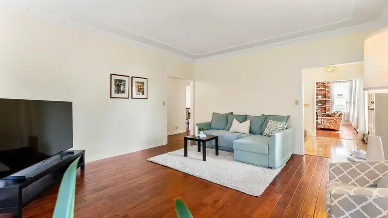 16027 80 AVENUE - photo 4 of 40