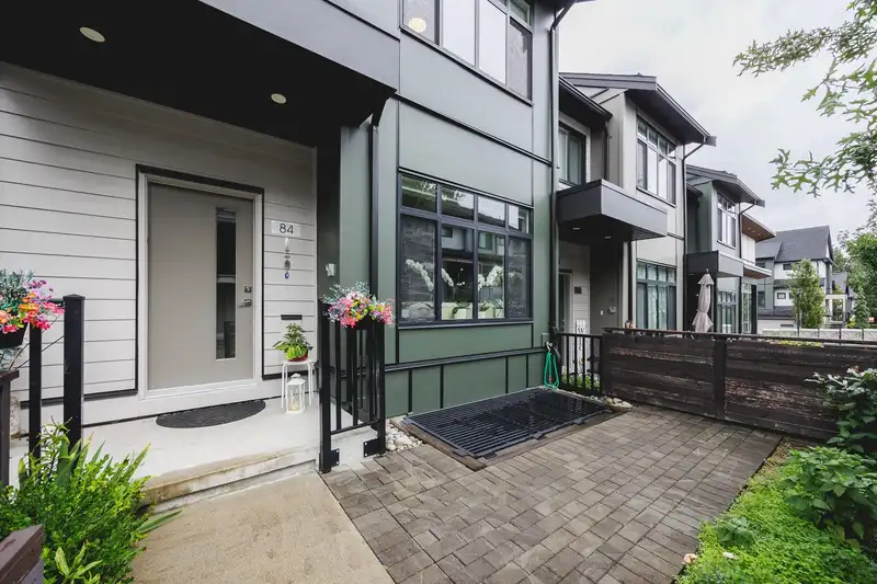 84 15177 60 AVENUE - photo 3 of 40