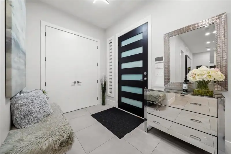 1041 STEWART AVENUE - photo 2 of 40