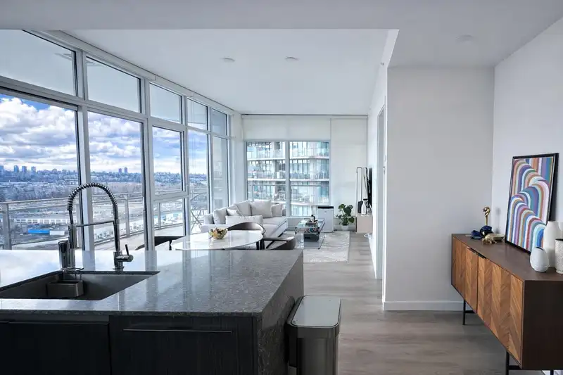 1506 5333 GORING STREET - photo 3 of 24