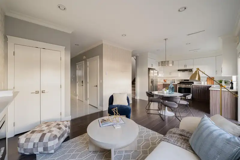 5 9451 WILLIAMS ROAD - photo 3 of 31