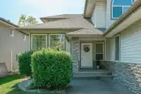 11039 238 STREET - thumbnail 4