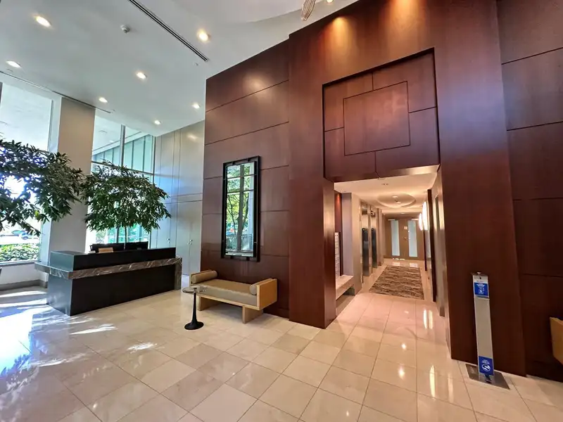 402 1777 BAYSHORE DRIVE - photo 2 of 15