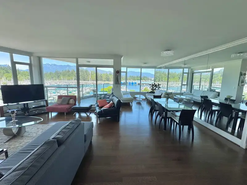 402 1777 BAYSHORE DRIVE - photo 4 of 15