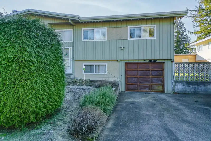 11810 96 AVENUE - photo 1 of 25