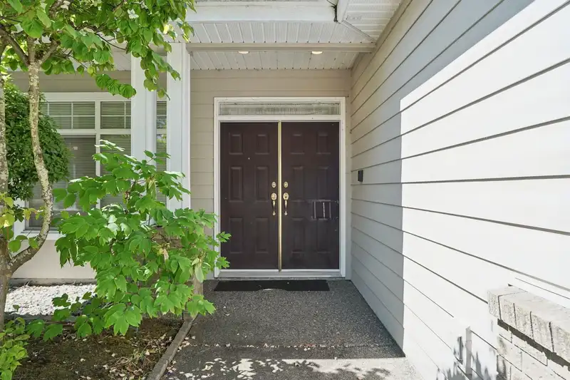 3488 TOLMIE AVENUE - photo 4 of 40