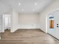2 4257 KNIGHT STREET - thumbnail 3