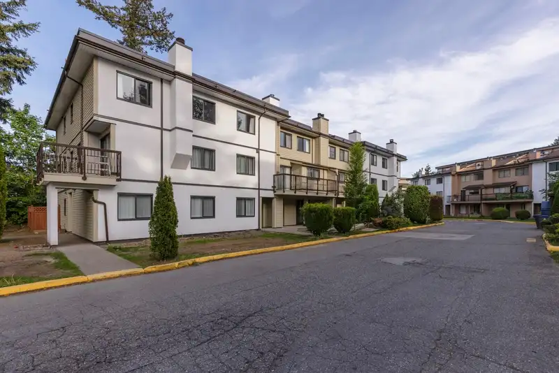 203 7162 133A STREET - photo 1 of 22