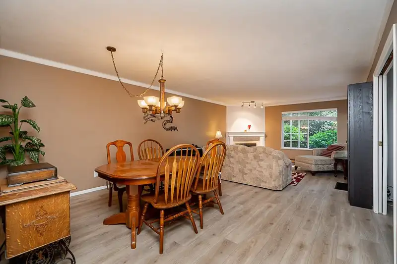 114 13910 101 AVENUE - photo 1 of 25