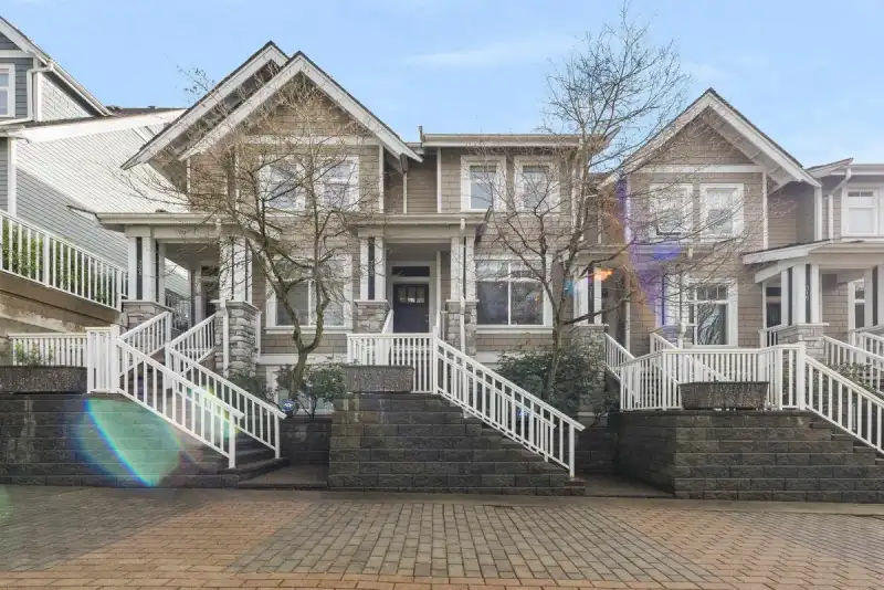 319 W 59TH AVENUE - photo 1 of 40