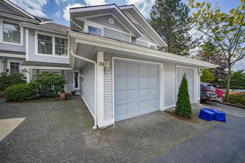 20 2590 PANORAMA DRIVE - photo 1 of 36
