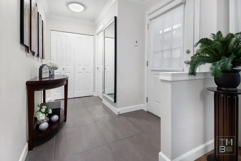 44 8675 WALNUT GROVE DRIVE - photo 4 of 40