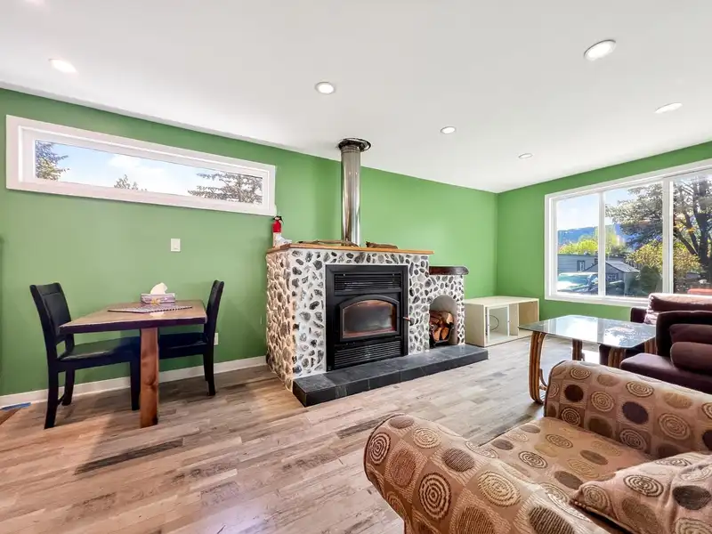 39 40157 GOVERNMENT ROAD - photo 3 of 27