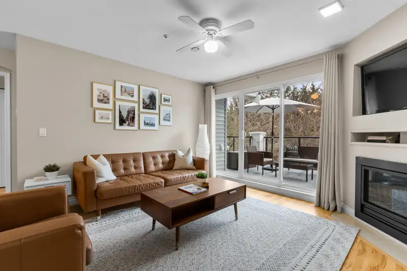 307 20976 56 AVENUE - photo 1 of 31