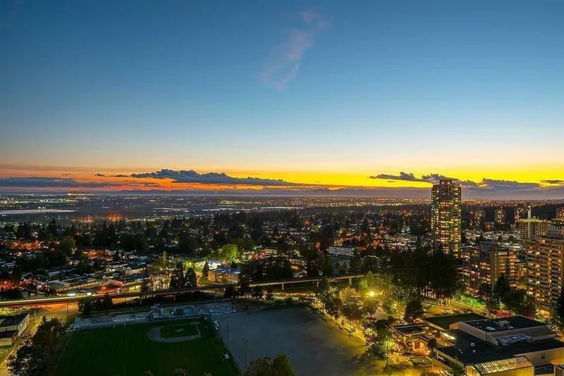 2807 6538 NELSON AVENUE - photo 2 of 25