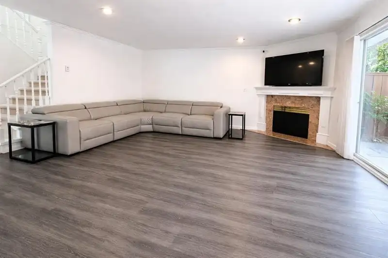34 8051 ASH STREET - photo 3 of 16