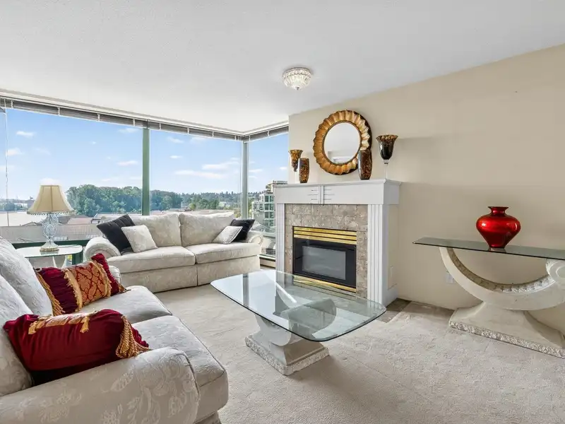 807 8 LAGUNA COURT - photo 1 of 23