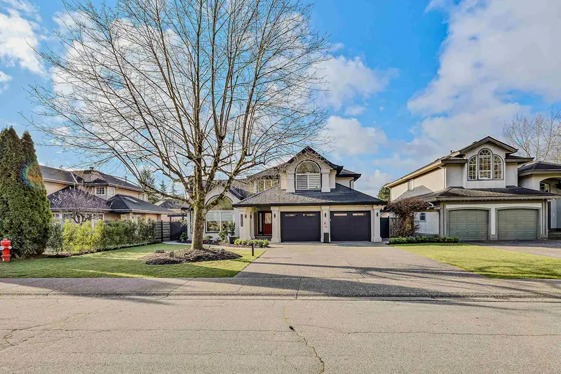 15850 107A AVENUE - photo 1 of 25