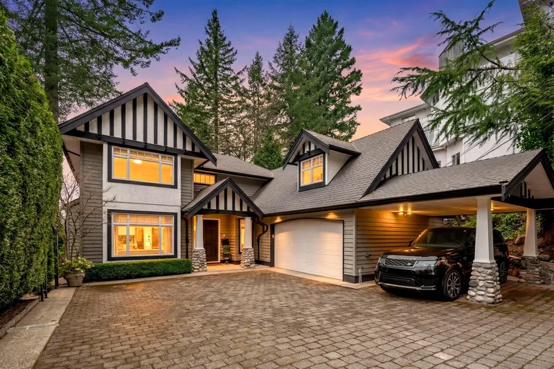 4081 WOODBURY AVENUE - photo 1 of 25