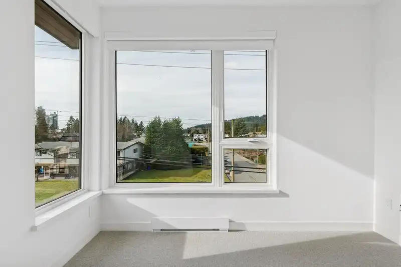 208 921 GRANT STREET - photo 4 of 16