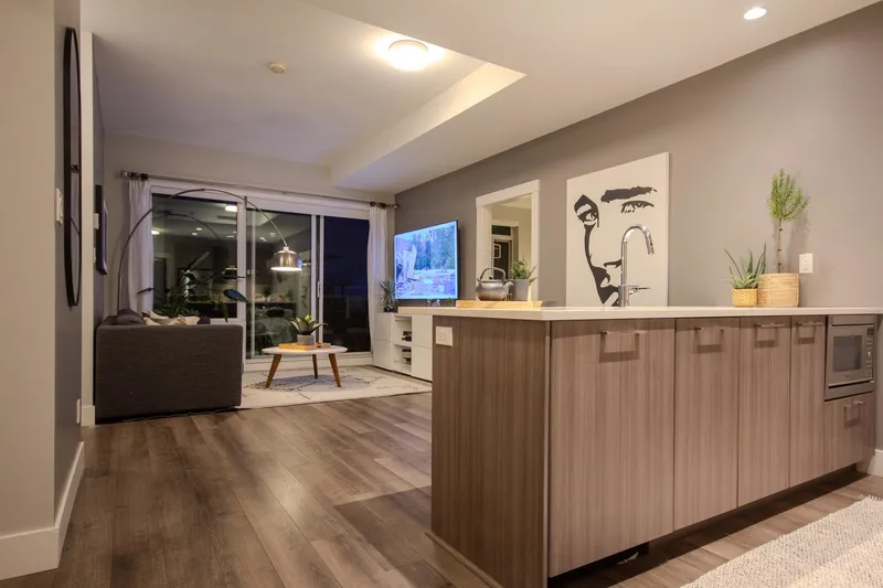 803 10788 NO. 5 ROAD - photo 3 of 25