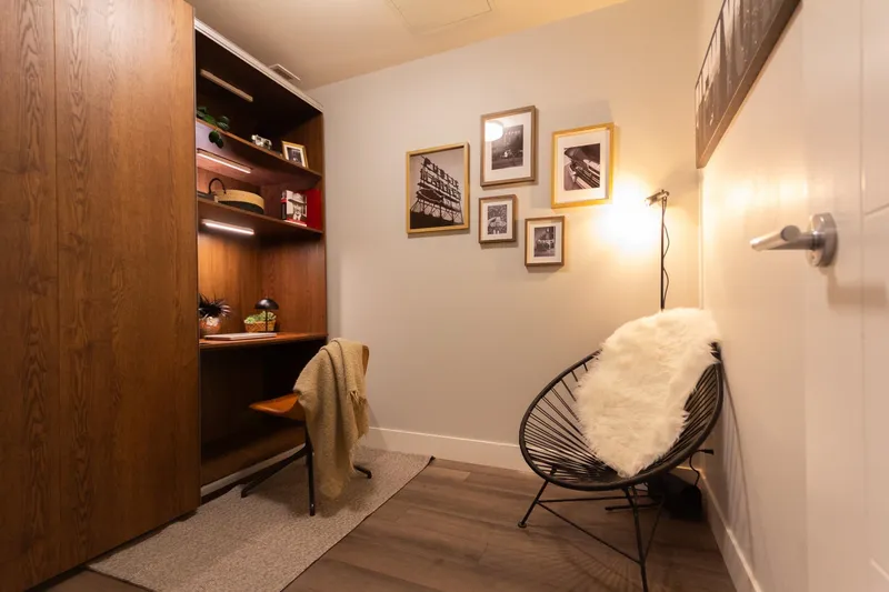 803 10788 NO. 5 ROAD - photo 4 of 25