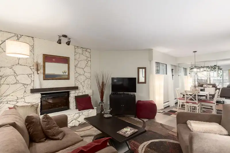 218 2320 W 40TH AVENUE - photo 4 of 19