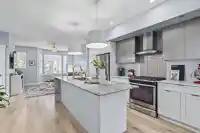 28 20852 77A AVENUE - thumbnail 1