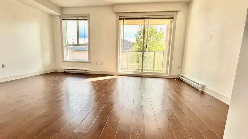 618 13883 LAUREL DRIVE - photo 4 of 11