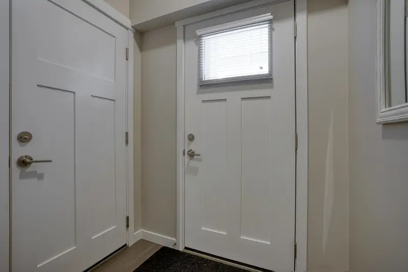 20 8335 NELSON STREET - photo 3 of 25