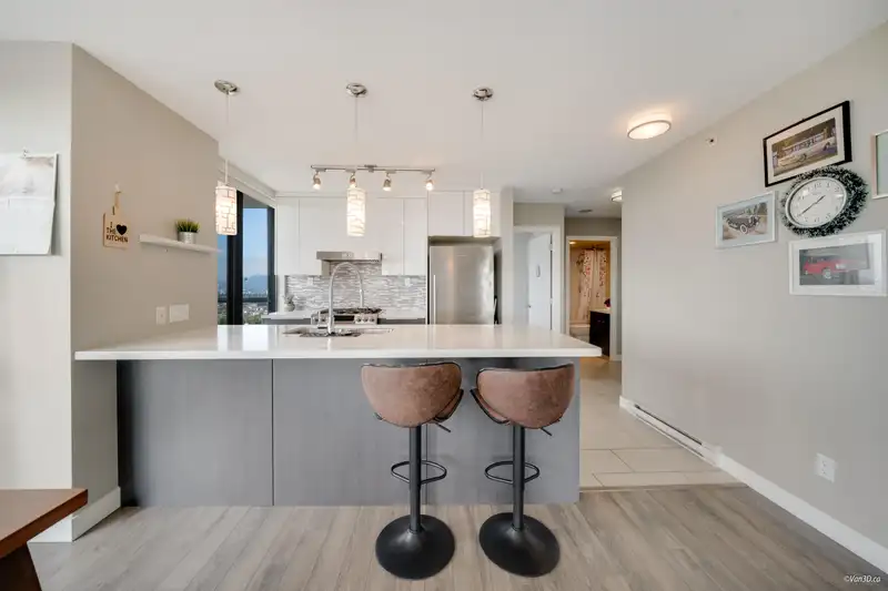 1502 7108 COLLIER STREET - photo 3 of 40