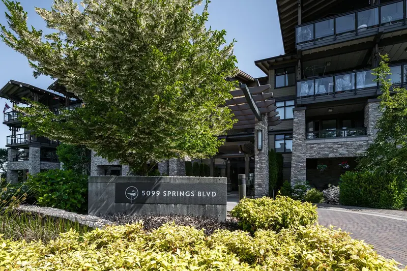 210 5099 SPRINGS BOULEVARD - photo 3 of 25