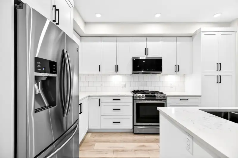 205 11893 227 STREET - photo 4 of 24