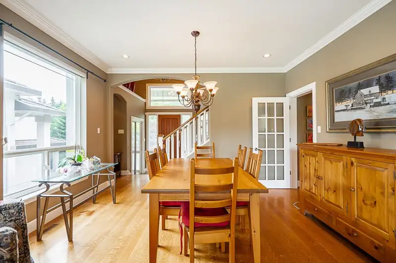3325 PLATEAU BOULEVARD - photo 3 of 40