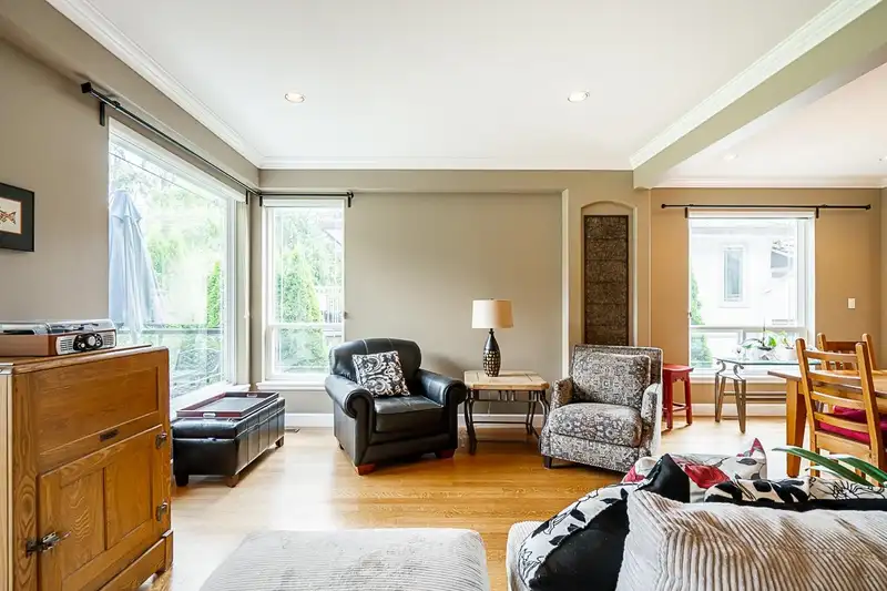 3325 PLATEAU BOULEVARD - photo 4 of 40