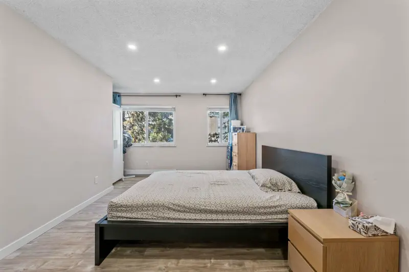 508 9890 MANCHESTER DRIVE - photo 4 of 24