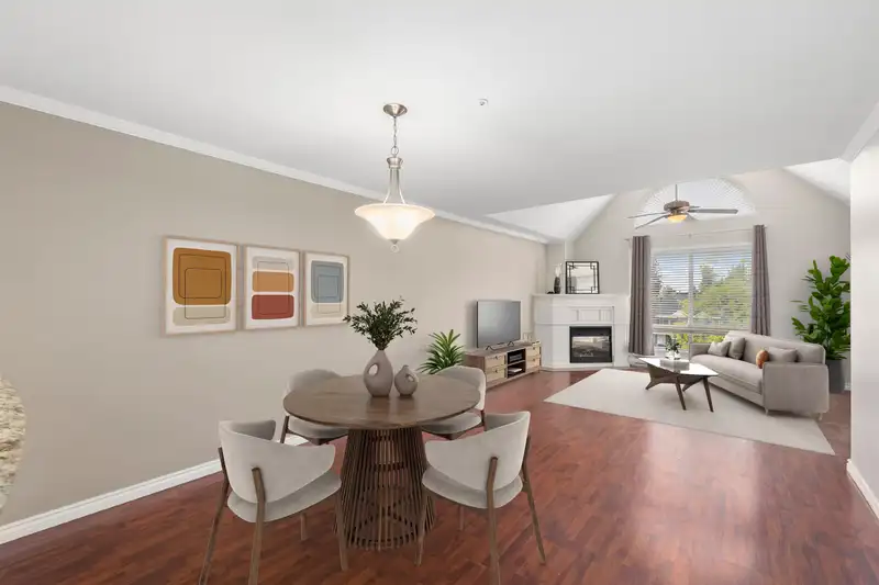 401 10082 132 STREET - photo 2 of 23