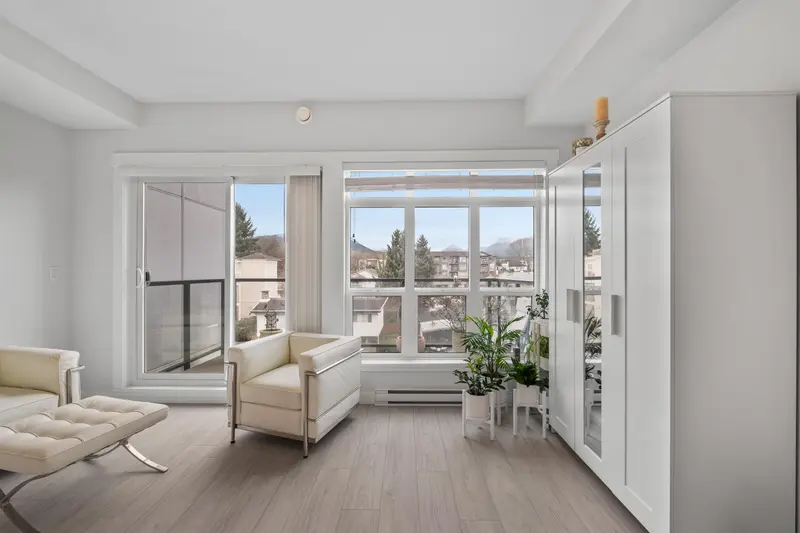 301 2356 WELCHER AVENUE - photo 3 of 18