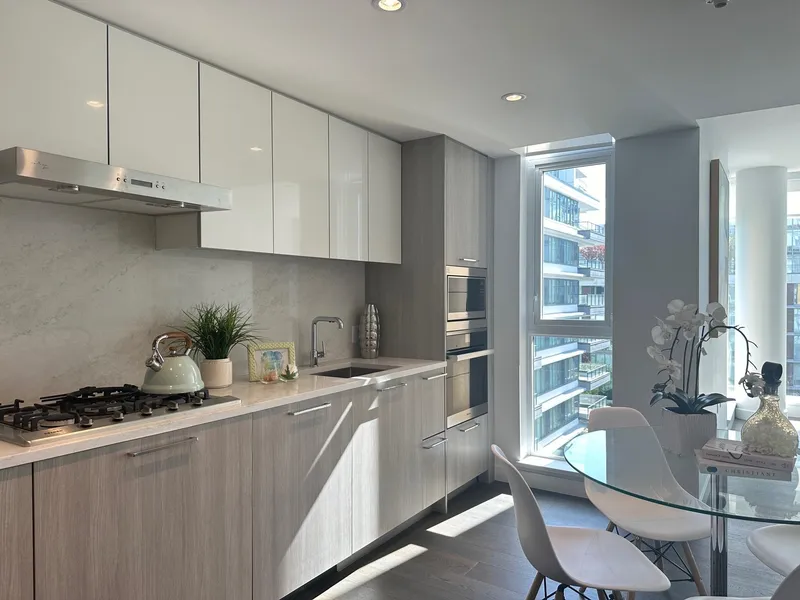 1000 3280 CORVETTE WAY - photo 4 of 8