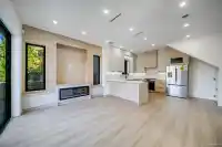 1 2636 MCGILL STREET - thumbnail 4