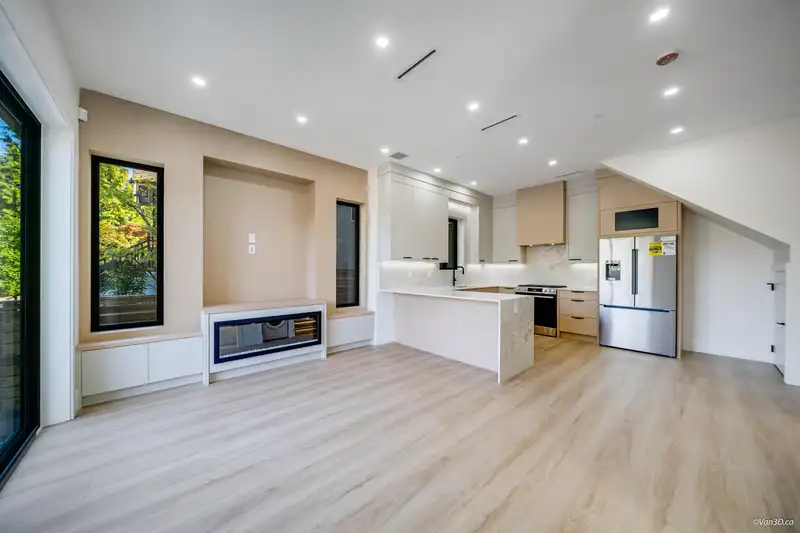 1 2636 MCGILL STREET - photo 4 of 30
