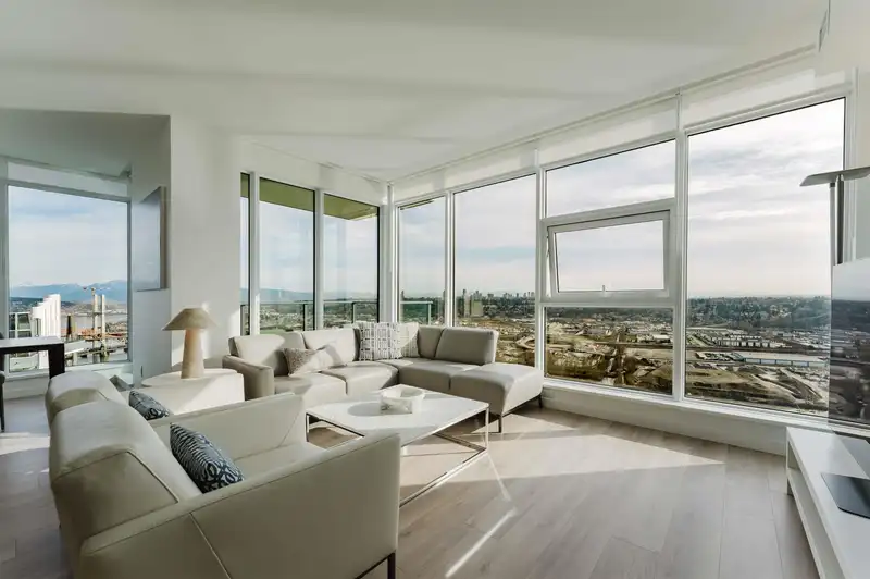 4605 680 QUAYSIDE DRIVE - photo 1 of 29