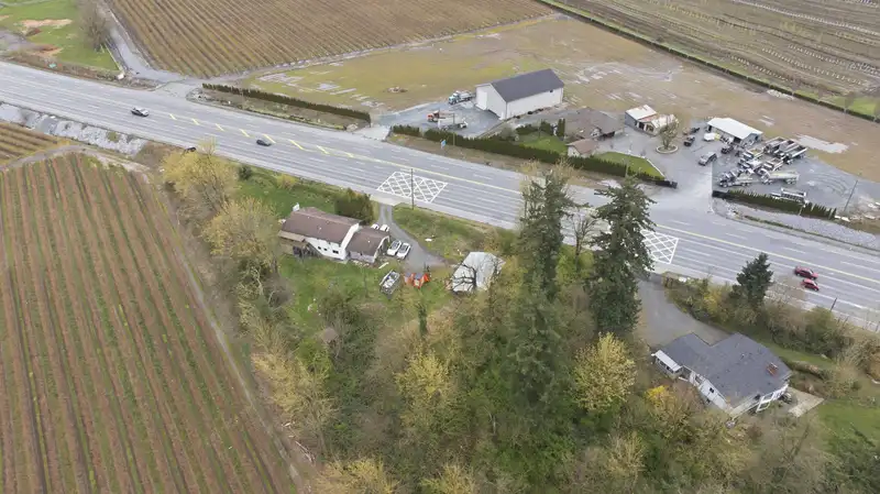 141 264 DIVERSION - photo 2 of 25