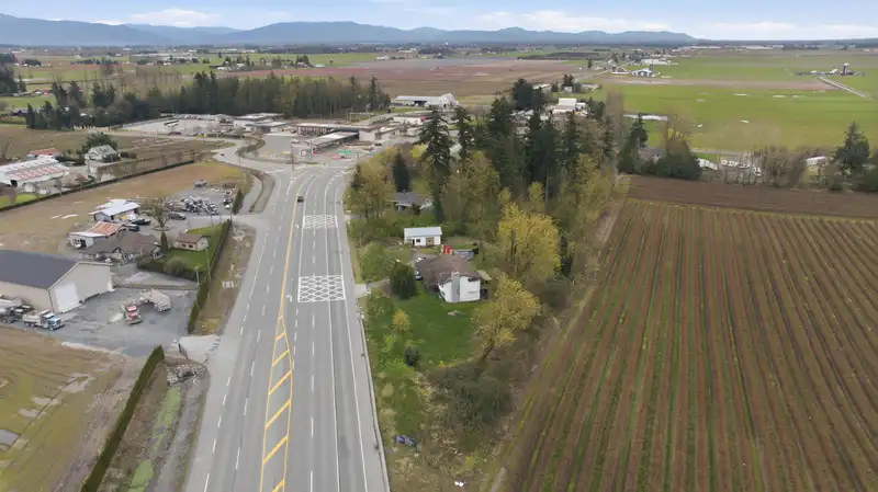 141 264 DIVERSION - photo 3 of 25