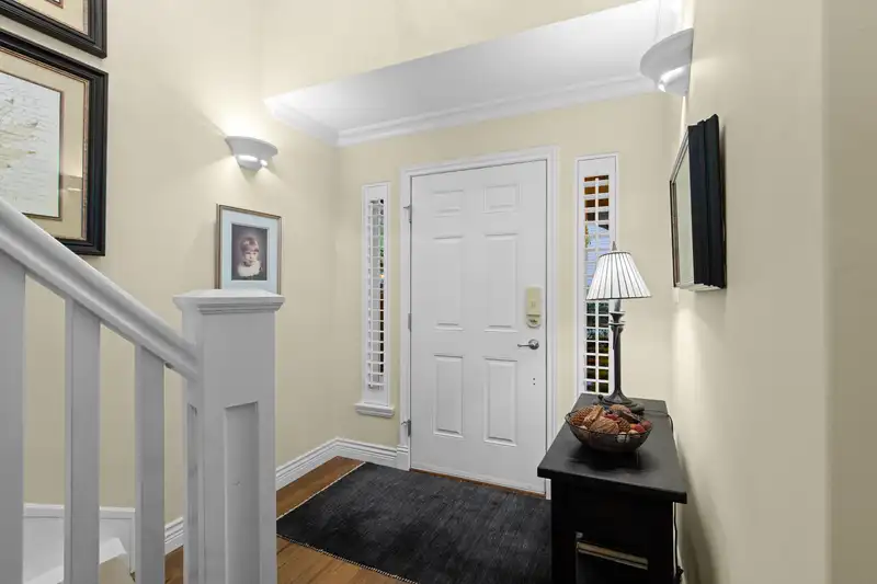 6 BEACH DRIVE - photo 4 of 37