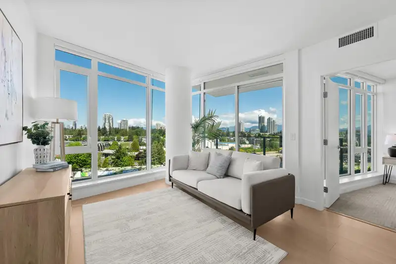 602 7683 PARK CRESCENT - photo 1 of 38