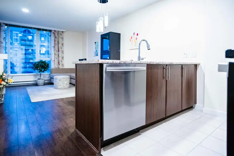 708 1178 HEFFLEY CRESCENT - photo 1 of 24