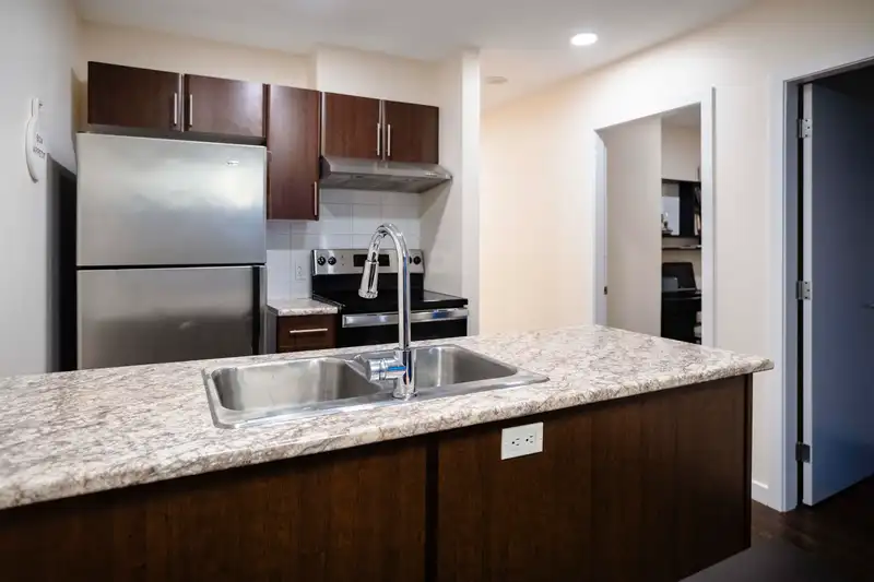 708 1178 HEFFLEY CRESCENT - photo 4 of 24